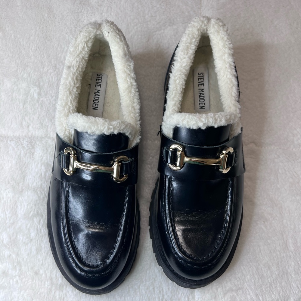 Steve Madden Black Loafers with Gold Detail size 7.5 - Picture 3 of 11